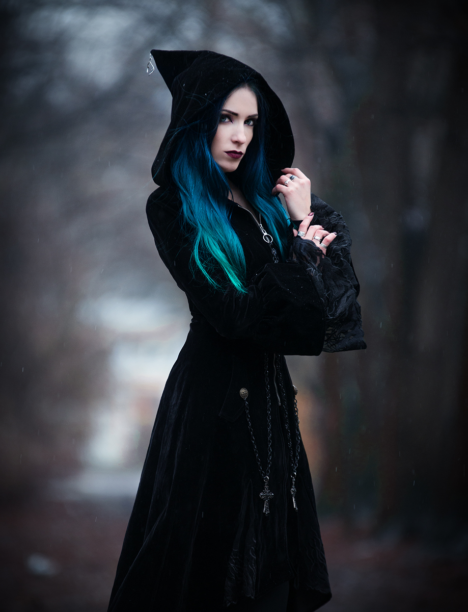 The Gothic Shop Blog: Gothic Witch Coat - Daedra